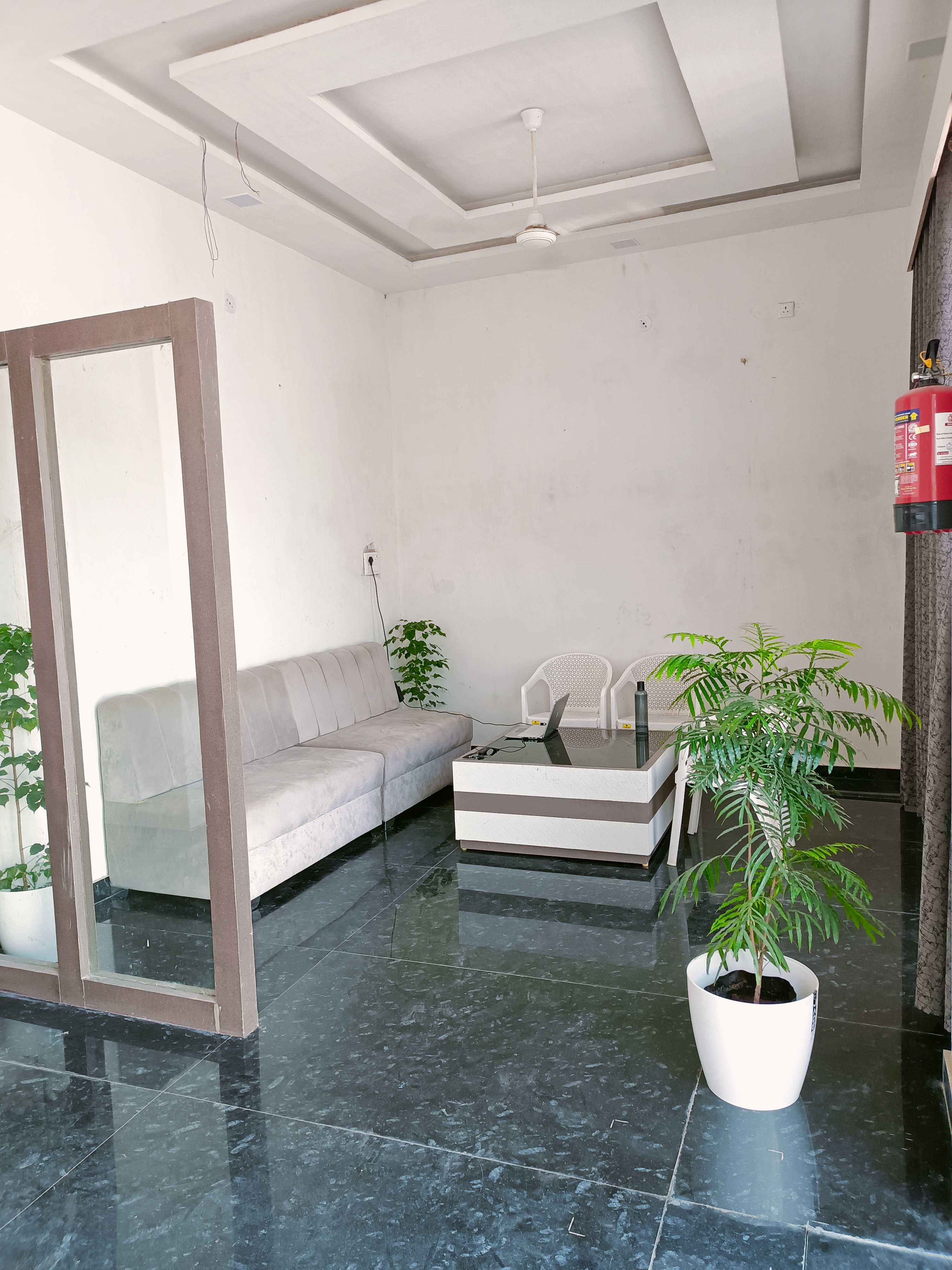 OYO 92624 Hotel Kanal, Kota 5