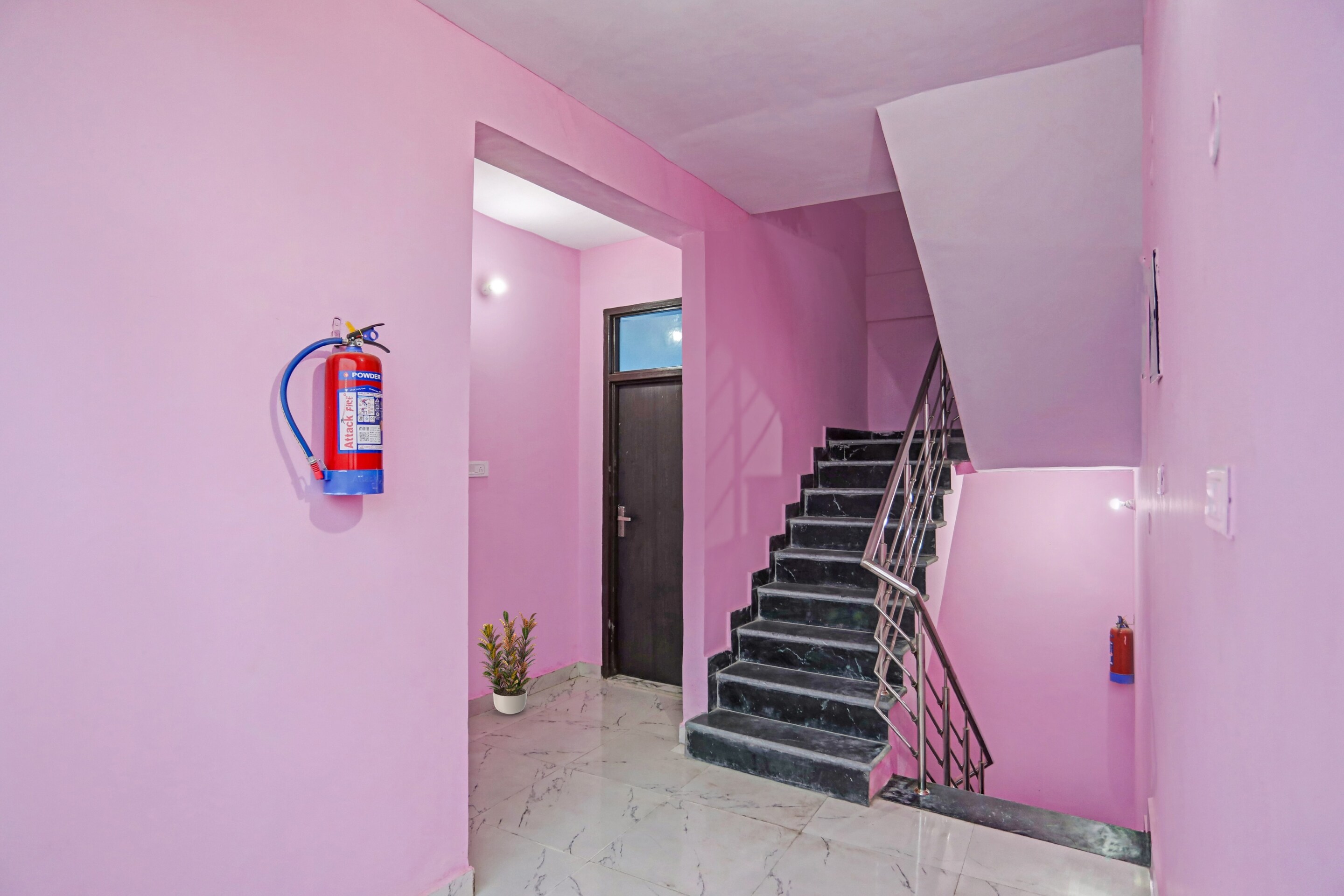 OYO Flagship 92485 Green Hotel, Ghaziabad 3
