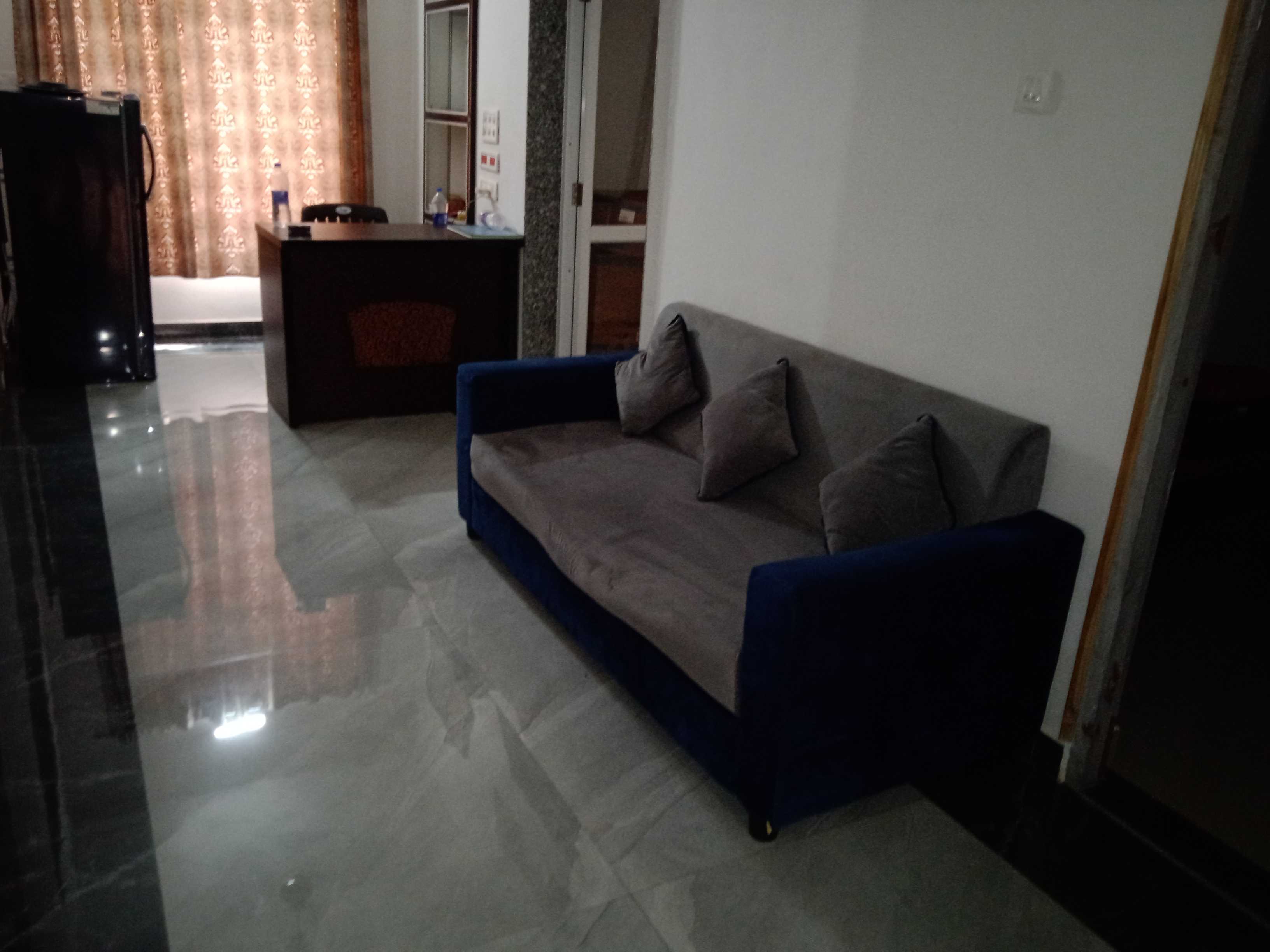 SPOT ON 92711 Hotel Krishna Palace, Udaipur 2