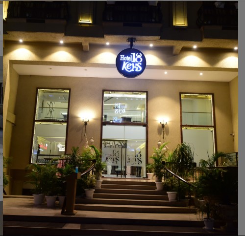 Hotel 18 Keys