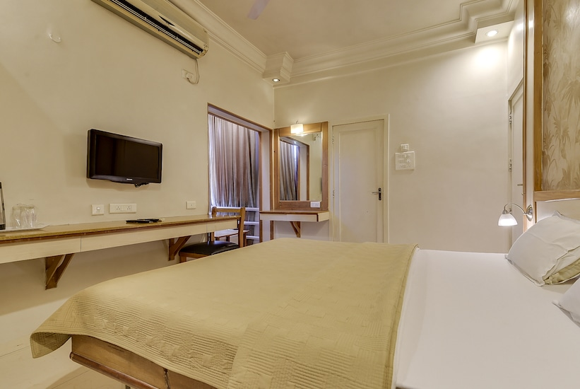Hotel Parichay, Pune
