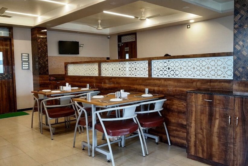Hotel Suruchi, Gwalior 4
