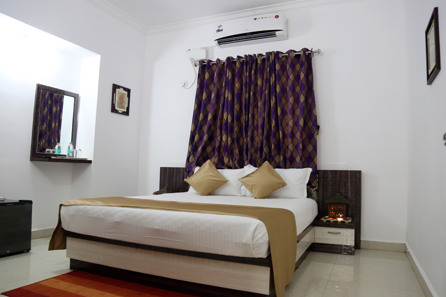 Skylight Royal Stay - A Boutique Resort