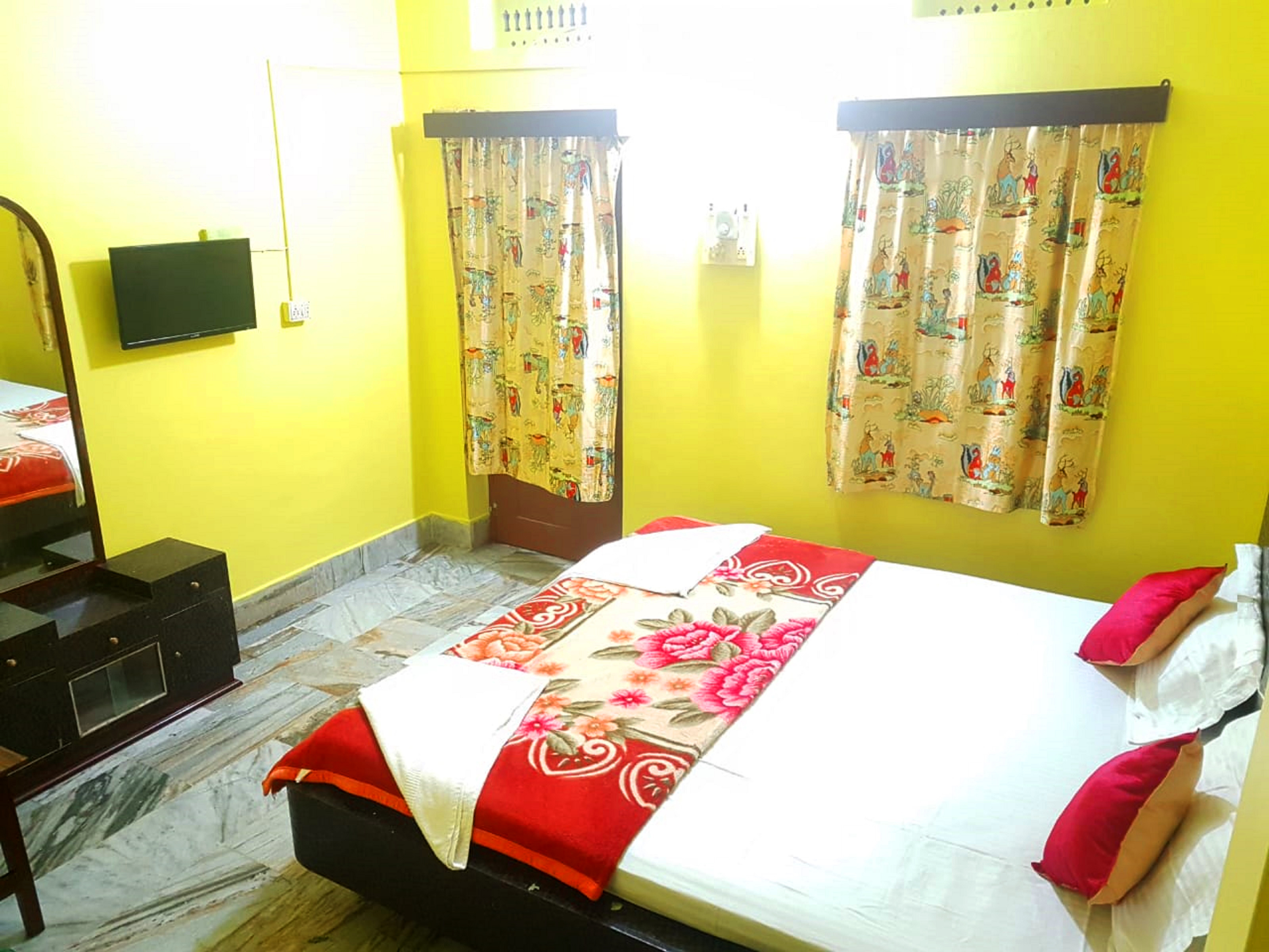 Goroomgo Jully Lodge Puri, Puri 2