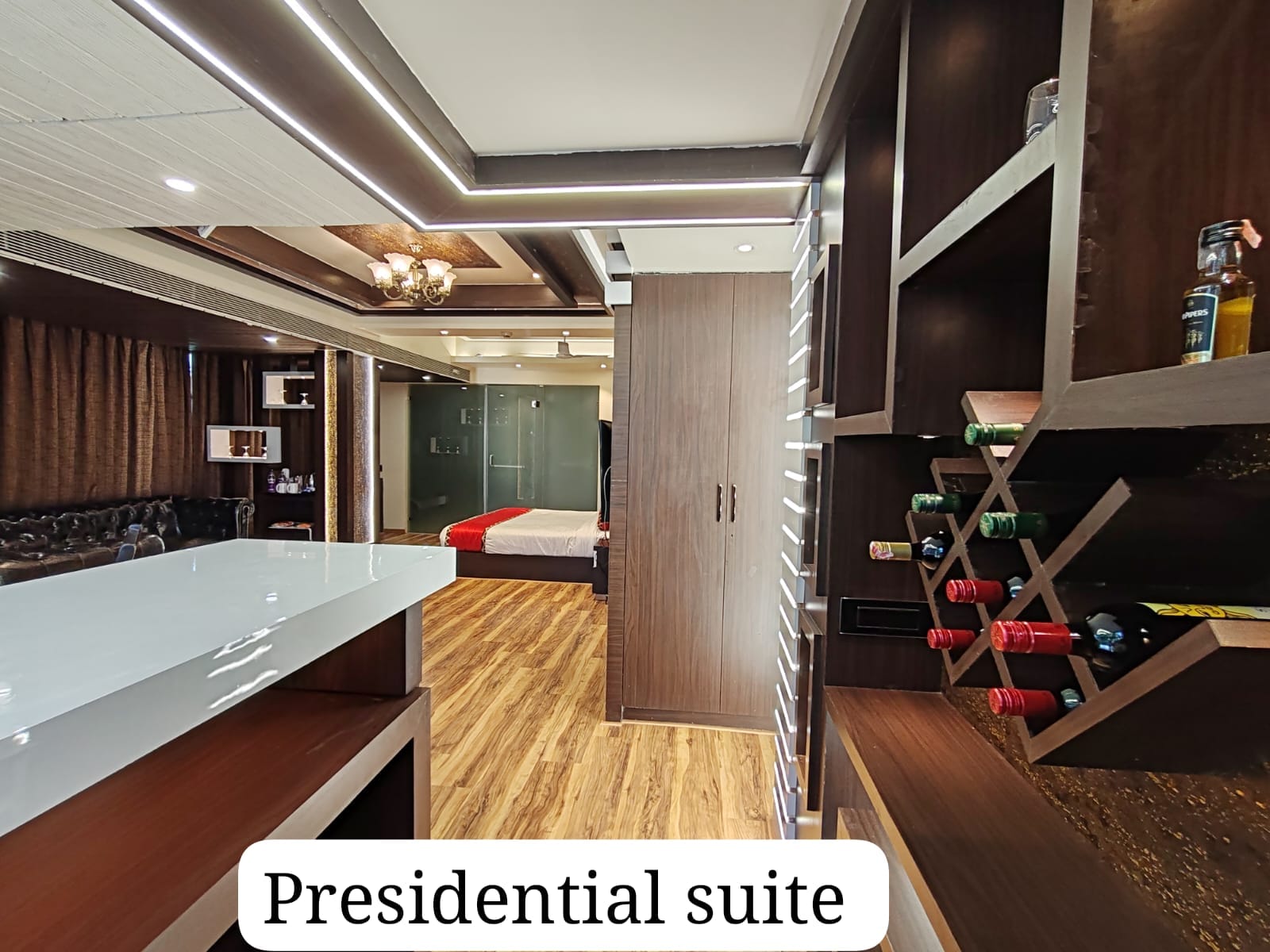 DiVaN Presidential Suite
