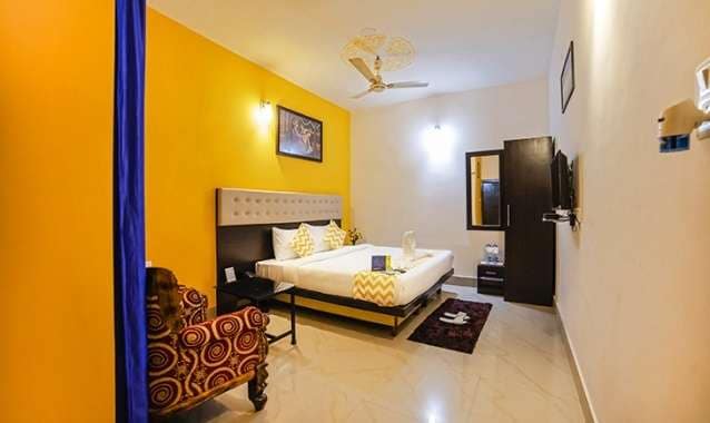 Hotel Yash Residency Assi Ghat & BHU