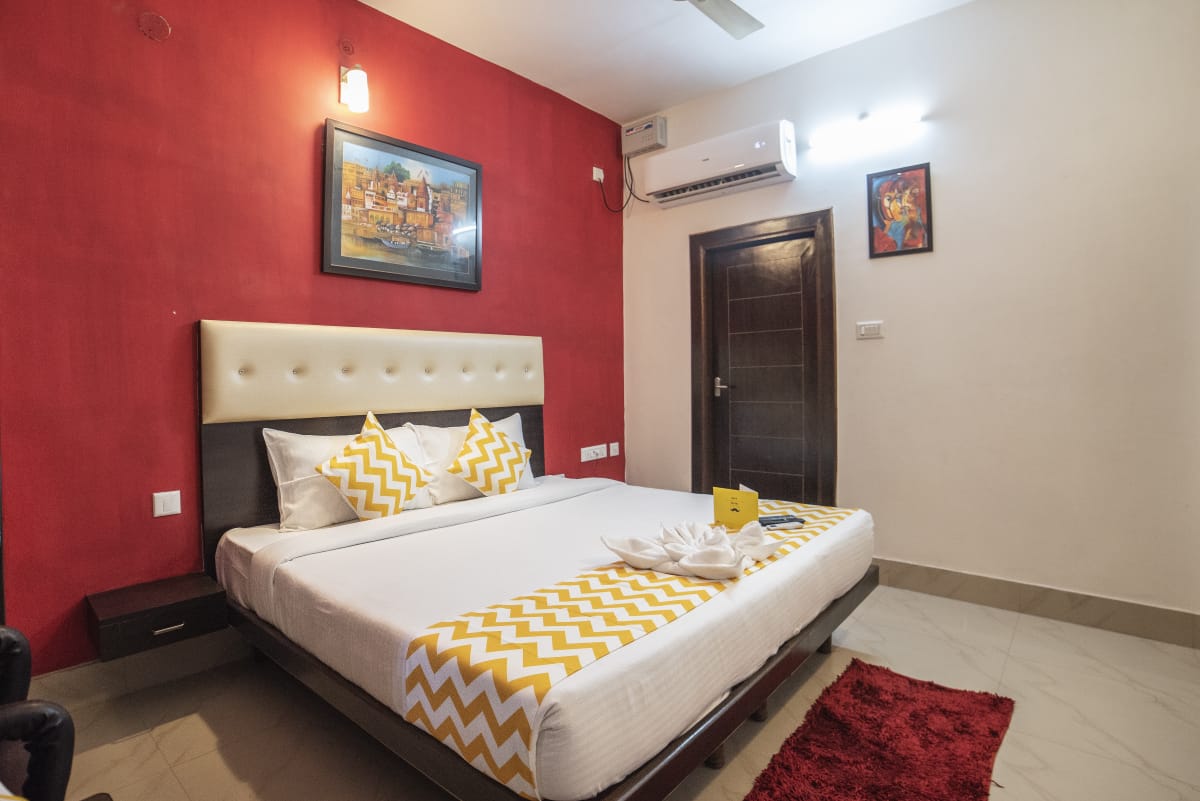 Hotel Yash Residency Assi Ghat & BHU