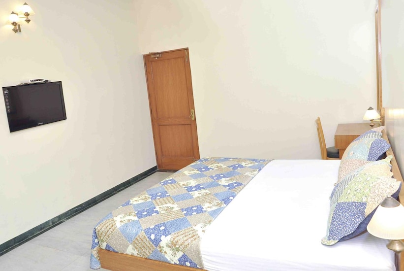 The Komfort Inn, Chandigarh 5