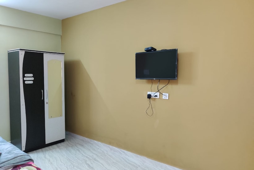 Stiff Waves Guesthouse By WB, Goa 3