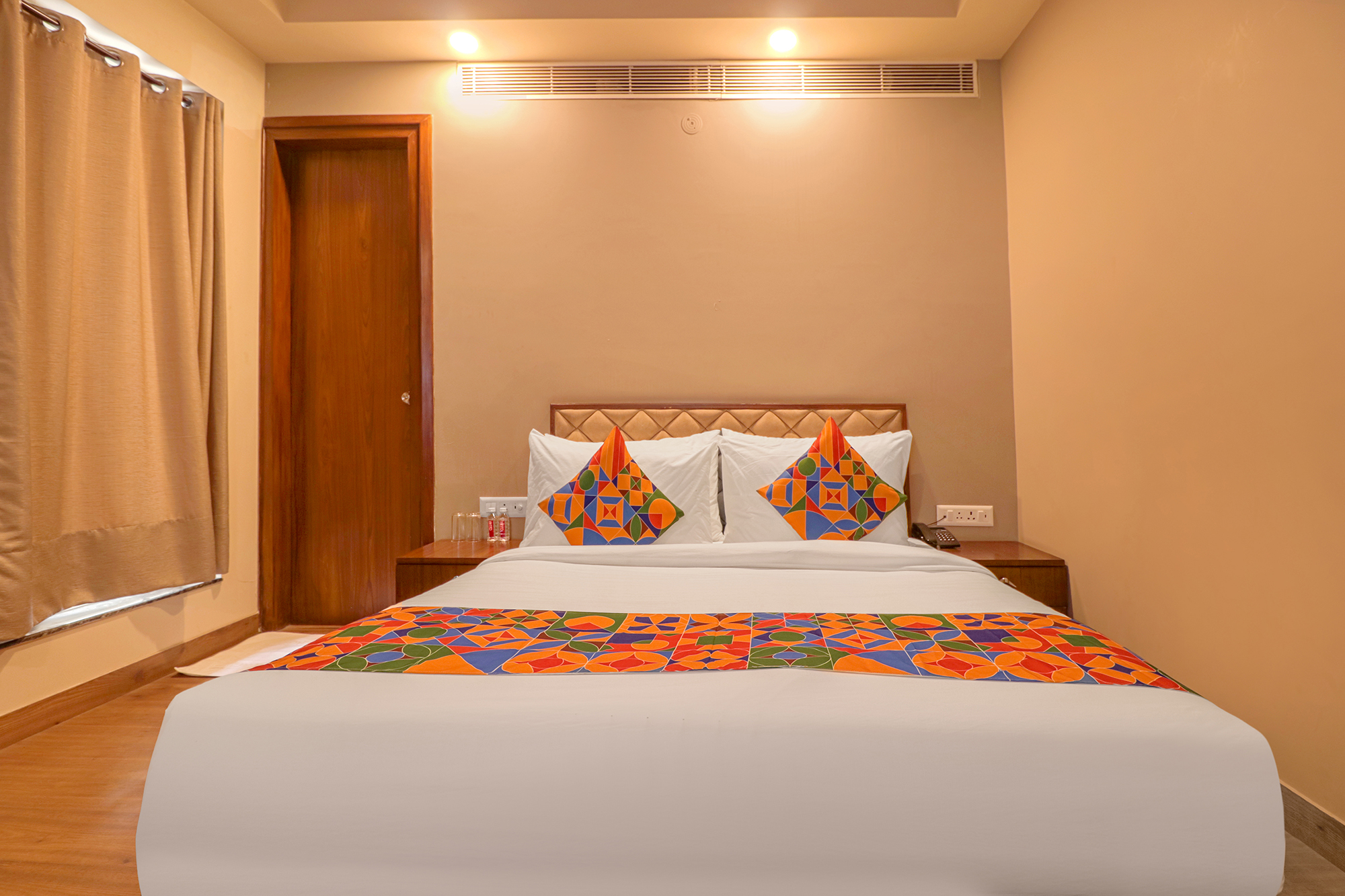 FabHotel Prime Shanit, New Delhi 2