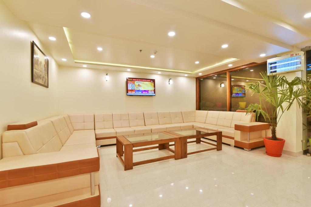 Ashapuri Residency Centrally Heated and Centrally Air Conditioned, Manali 2