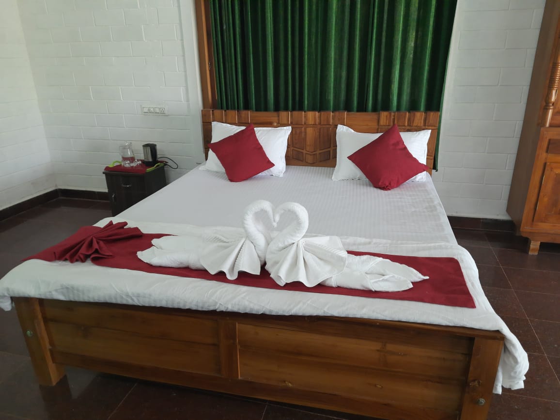 Humming Breeze Nature Retreat, Wayanad 4
