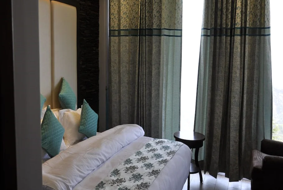 Sartaj the Crown, Dalhousie 5