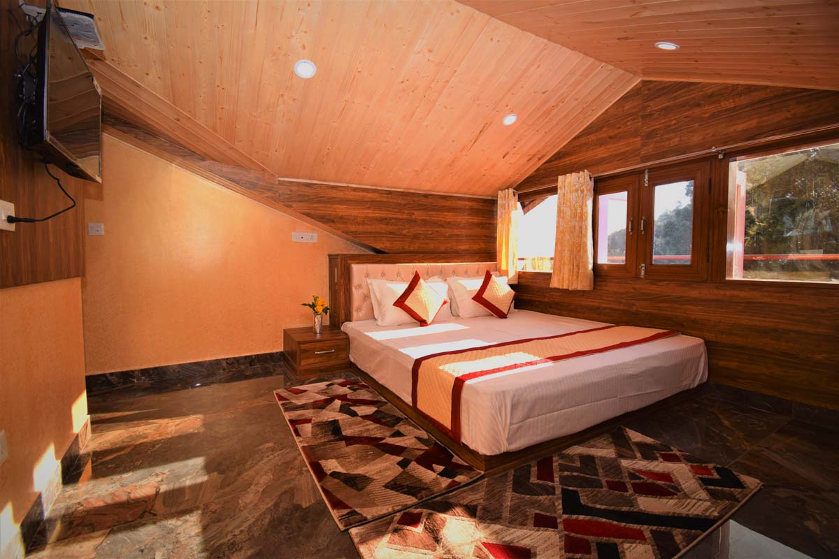 The Royal Orbit, Kasauli 3