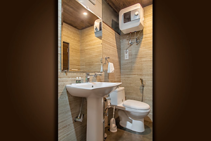 Crossroads Bed & Breakfast (Near Mall Road), Shimla 2