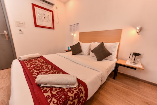 925 Stays 003 Gagan Vihar, New Delhi 4