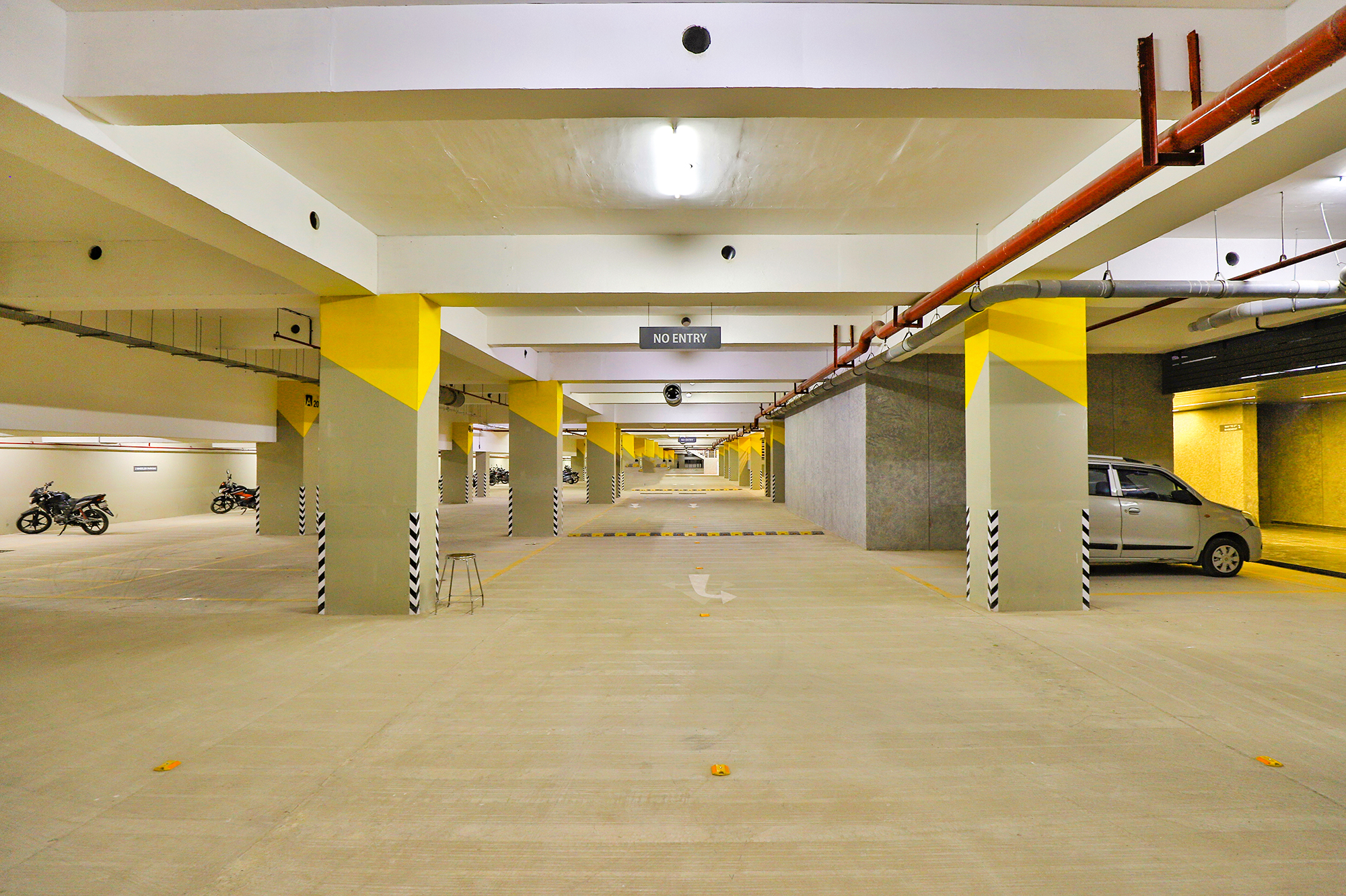FabHotel Parkland A, Ahmedabad 3