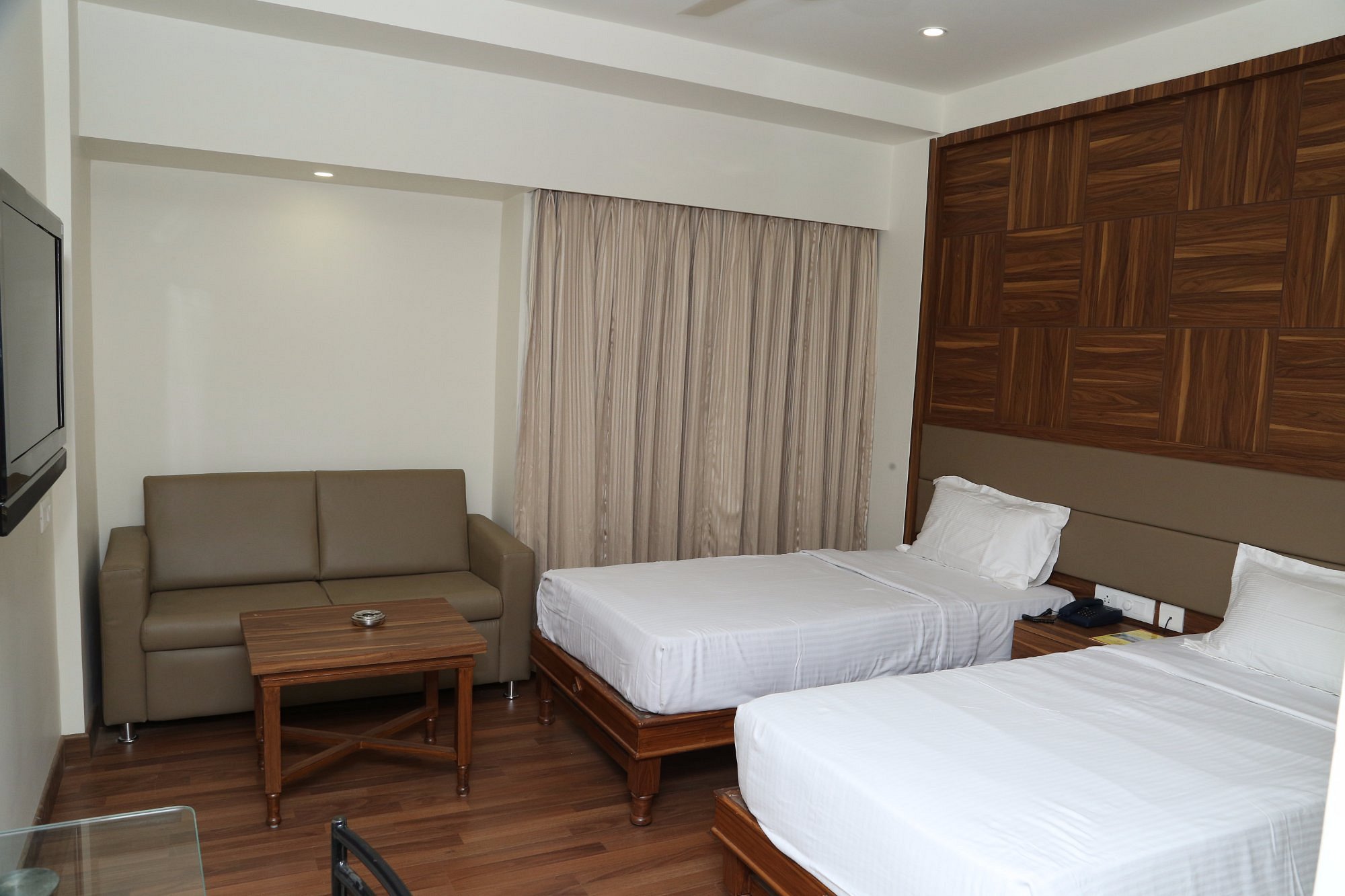 Shree Venkateshwara Hotel, Hyderabad 5