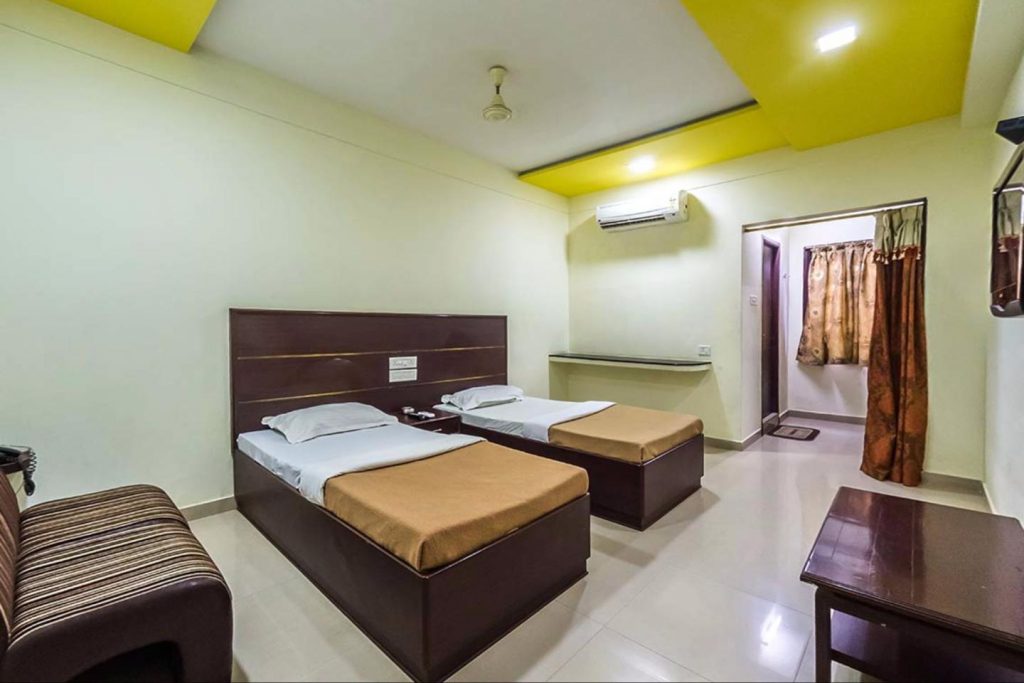 i-ROOMZ Vintage Inn, Nellore 4