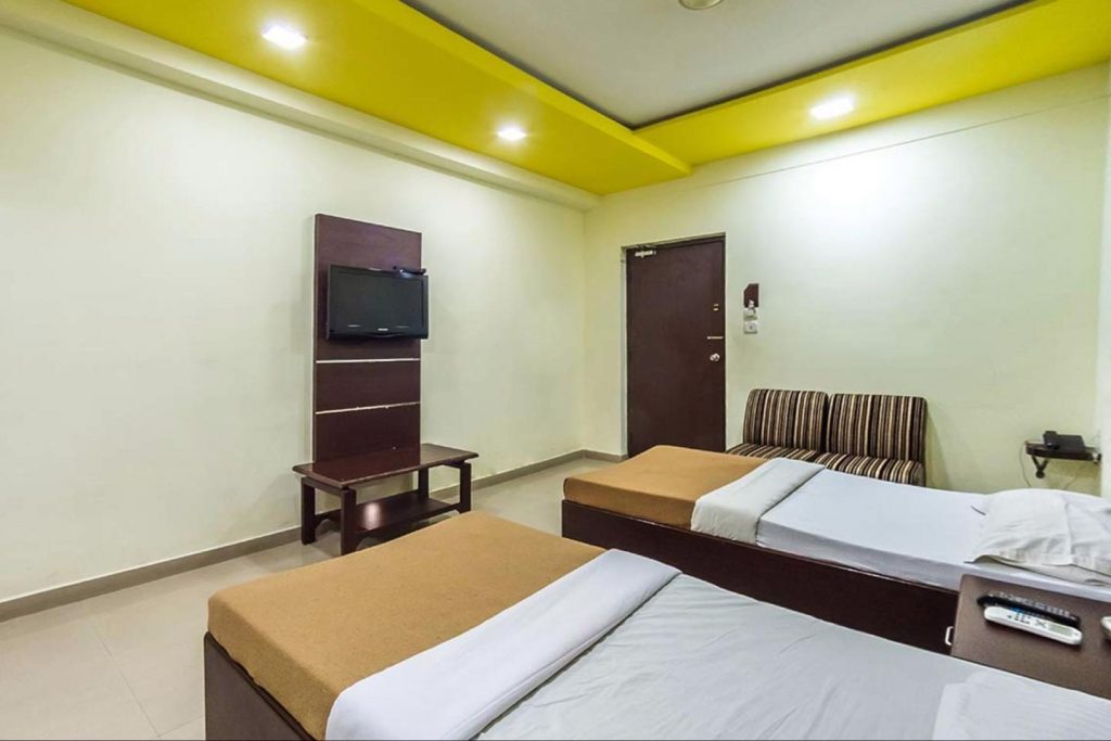 i-ROOMZ Vintage Inn, Nellore 5