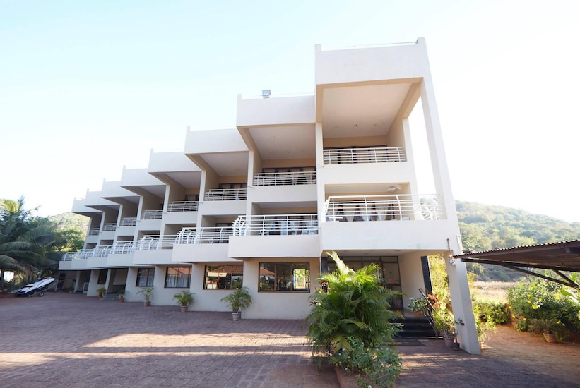 Sagar Sawali, Karde Beach View Resort, Dapoli 3