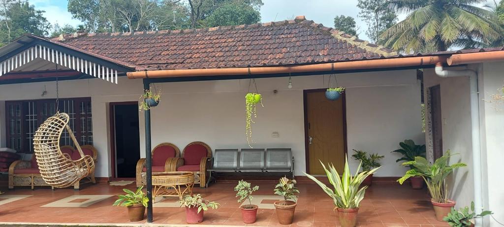 Family estate stay near Murnad, Coorg 5