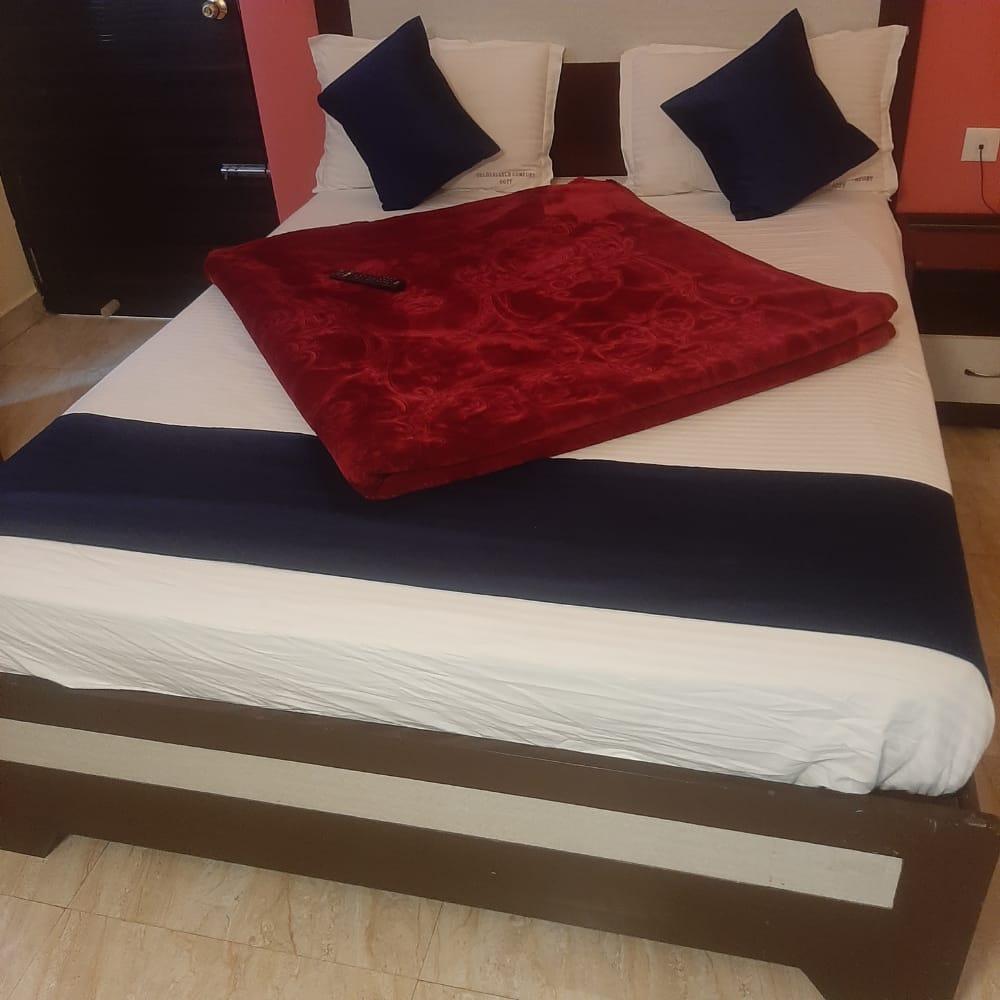 Golden Larch Comfort