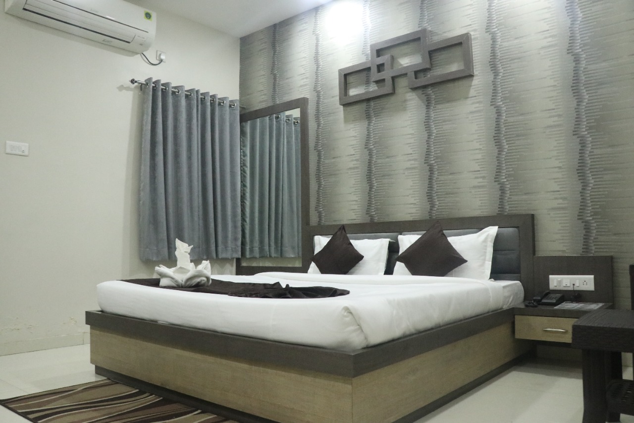 Hotel Grand Royal, Raipur 3