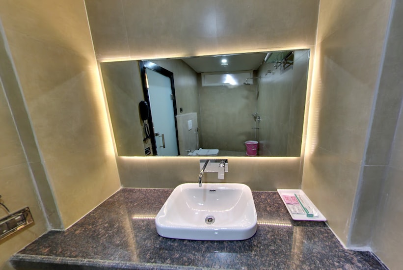 Hotel Sandalwood, Bhopal 4