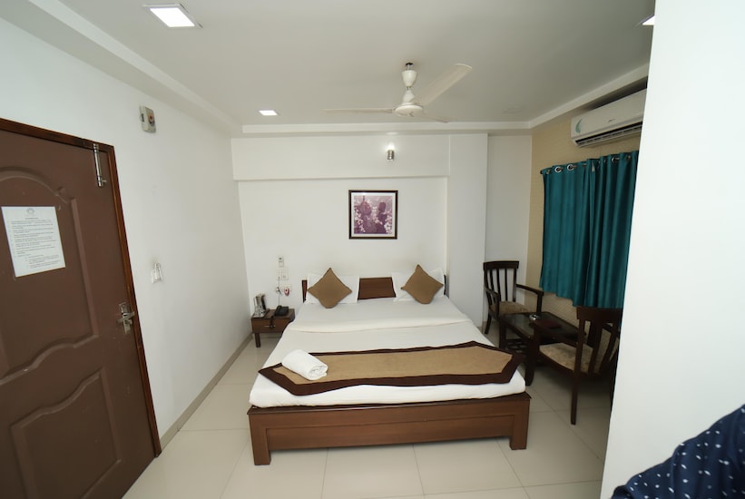 HOTEL REGAL, Jabalpur, Jabalpur 3