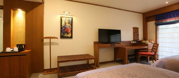 Brys Caves, The Jungle Resort