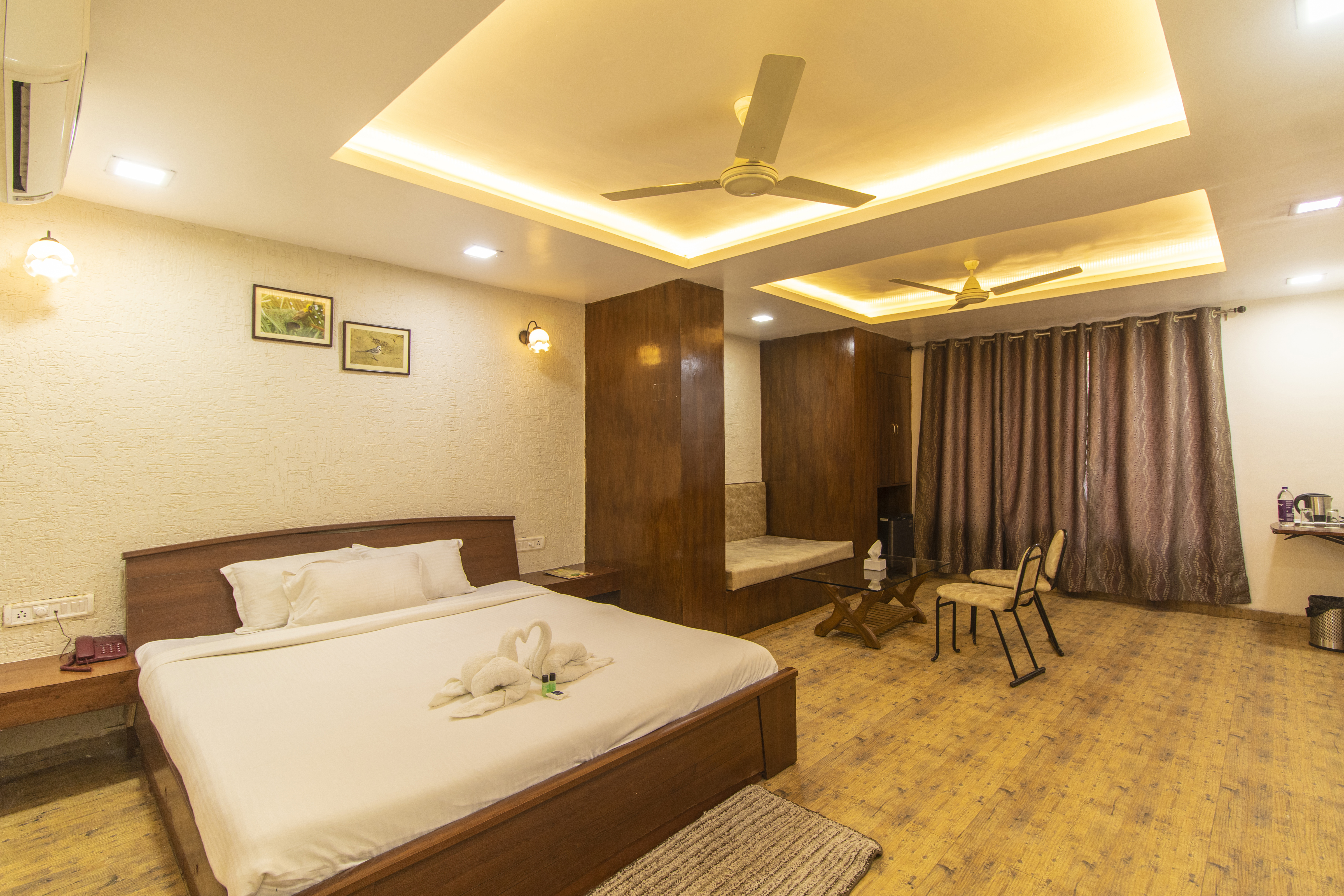 WOWSTAYZ Hotel Misty Meadows, Pachmarhi 5