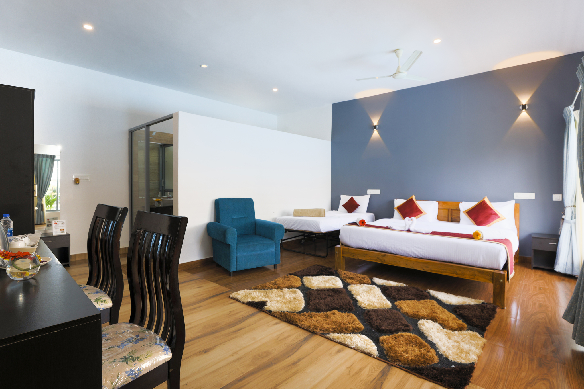 Pool View Room With Balcony 