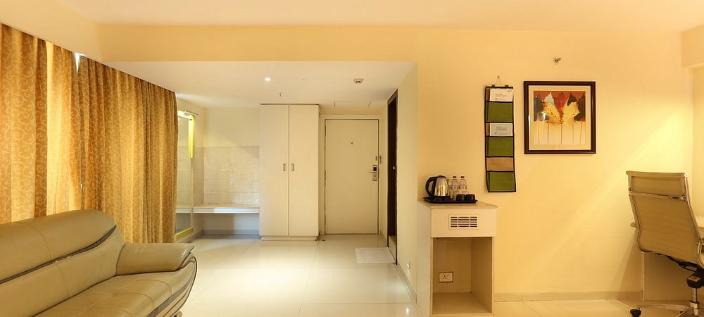 Metropolis Hotel Hyderabad, Hyderabad 5