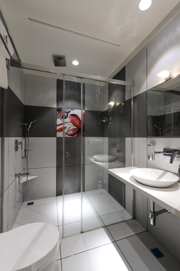 Hotel Atishay Bhopal