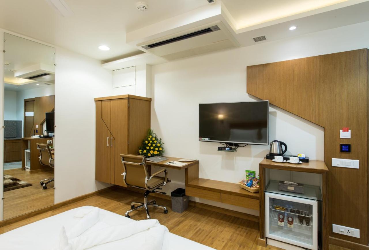 Hotel Atishay Bhopal