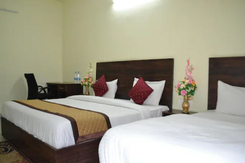 Liv In By Golden Plate, Ghaziabad 4