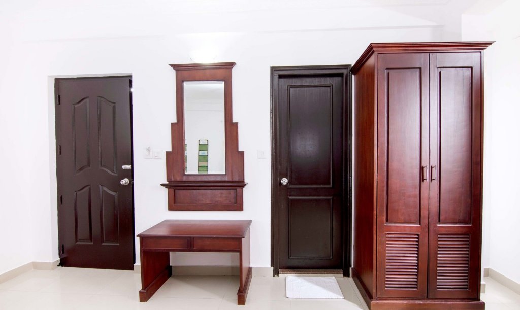 Hotel Center Point, Kochi 2