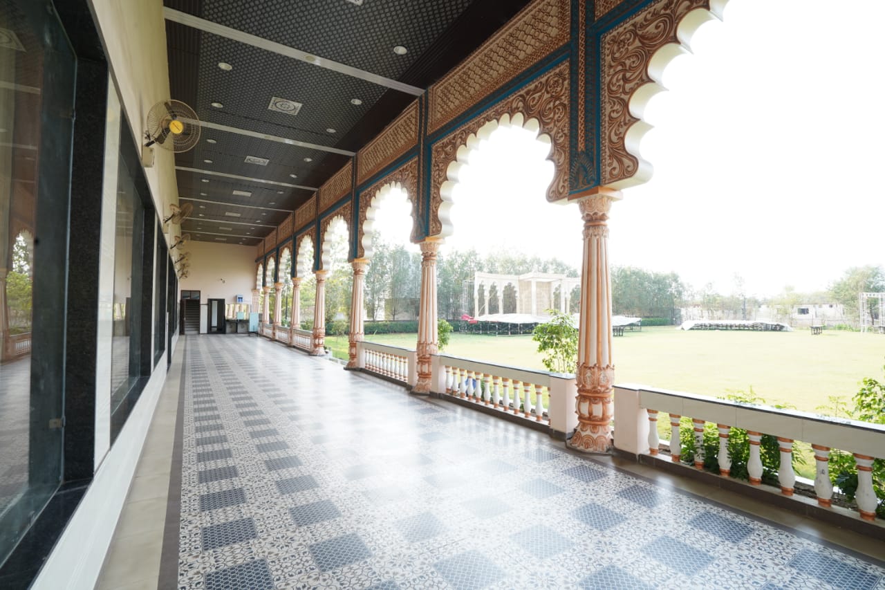 Rajwada Resort, Raipur 5