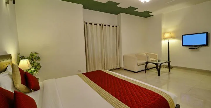 Hotel Impress Delhi Airport, New Delhi 3