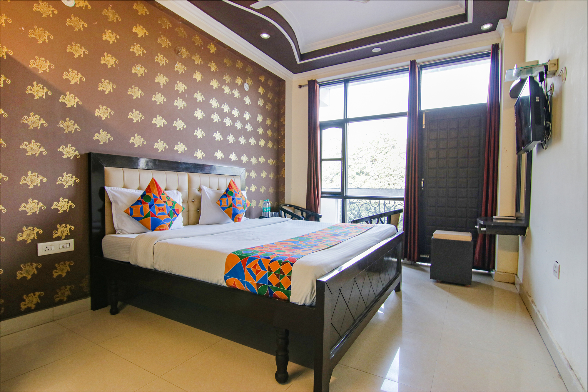 FabHotel City Palace, Dehradun 4