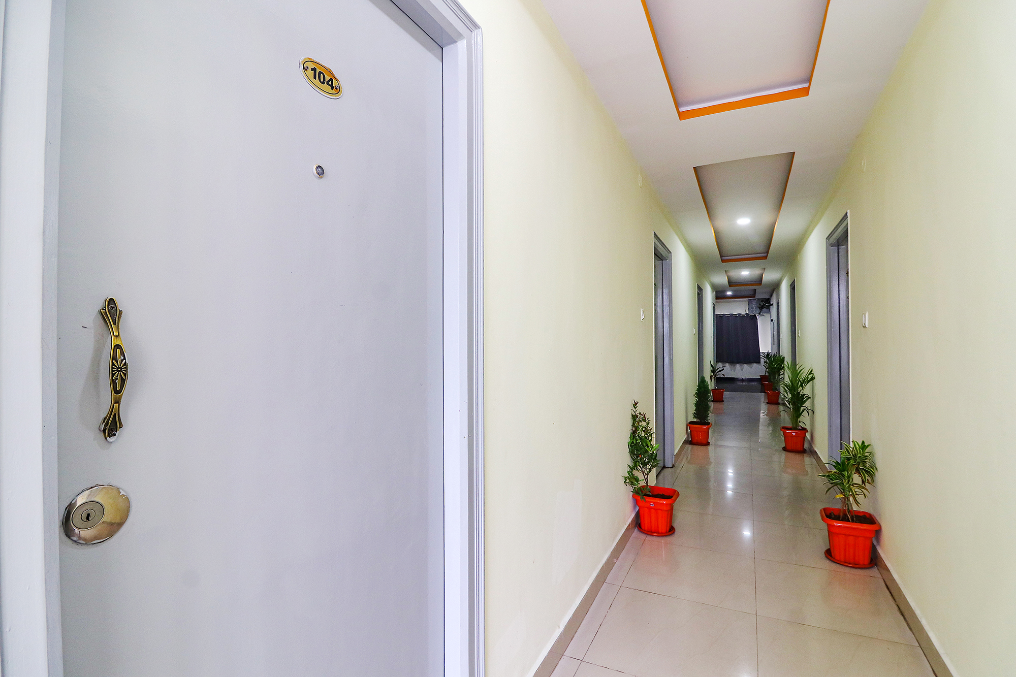 FabExpress Broholic Suites, Hyderabad 5