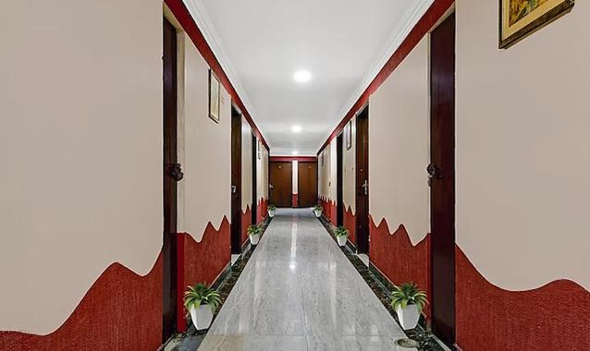 FabHotel K H Bar and Rest, Varanasi 5