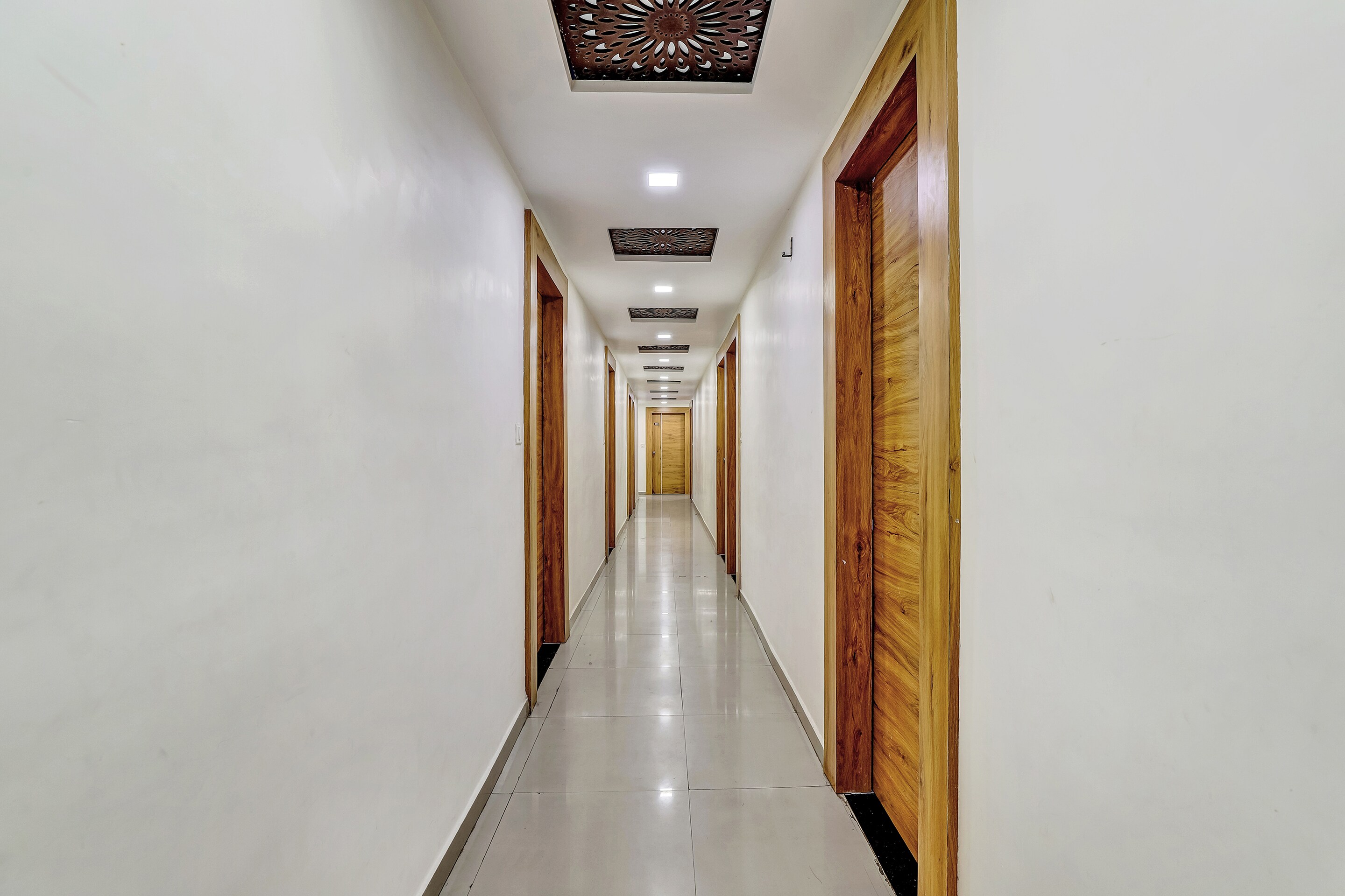 Capital O 80892 Hotel Maple View, Ahmedabad 3