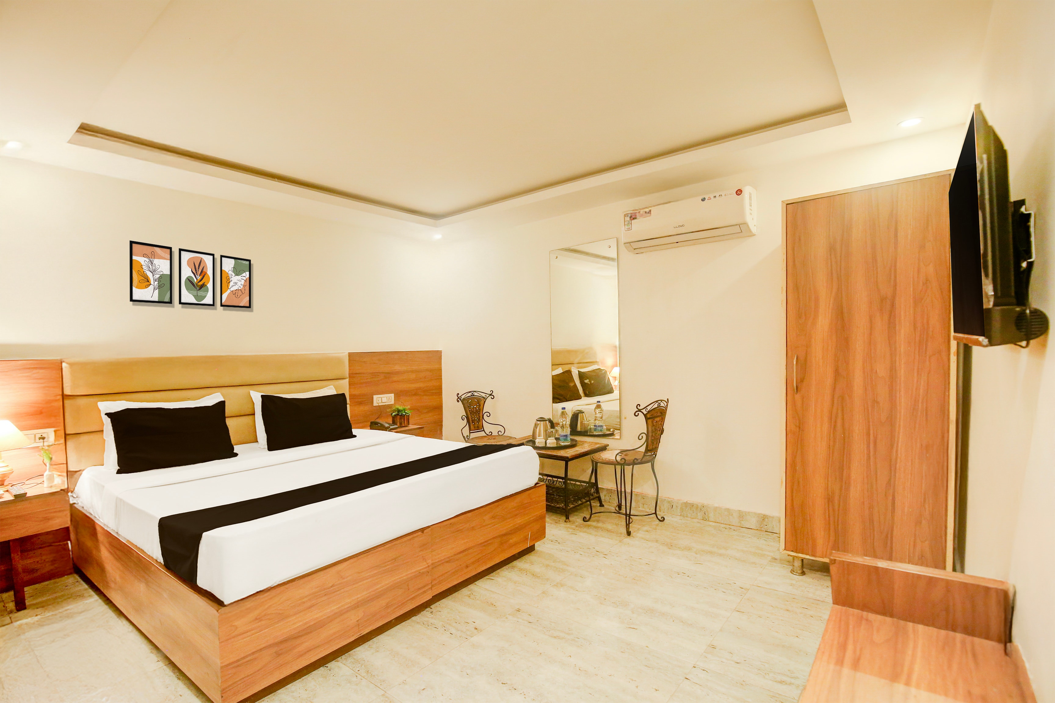 Super Hotel O Chandigarh Road Formerly Royal Woods