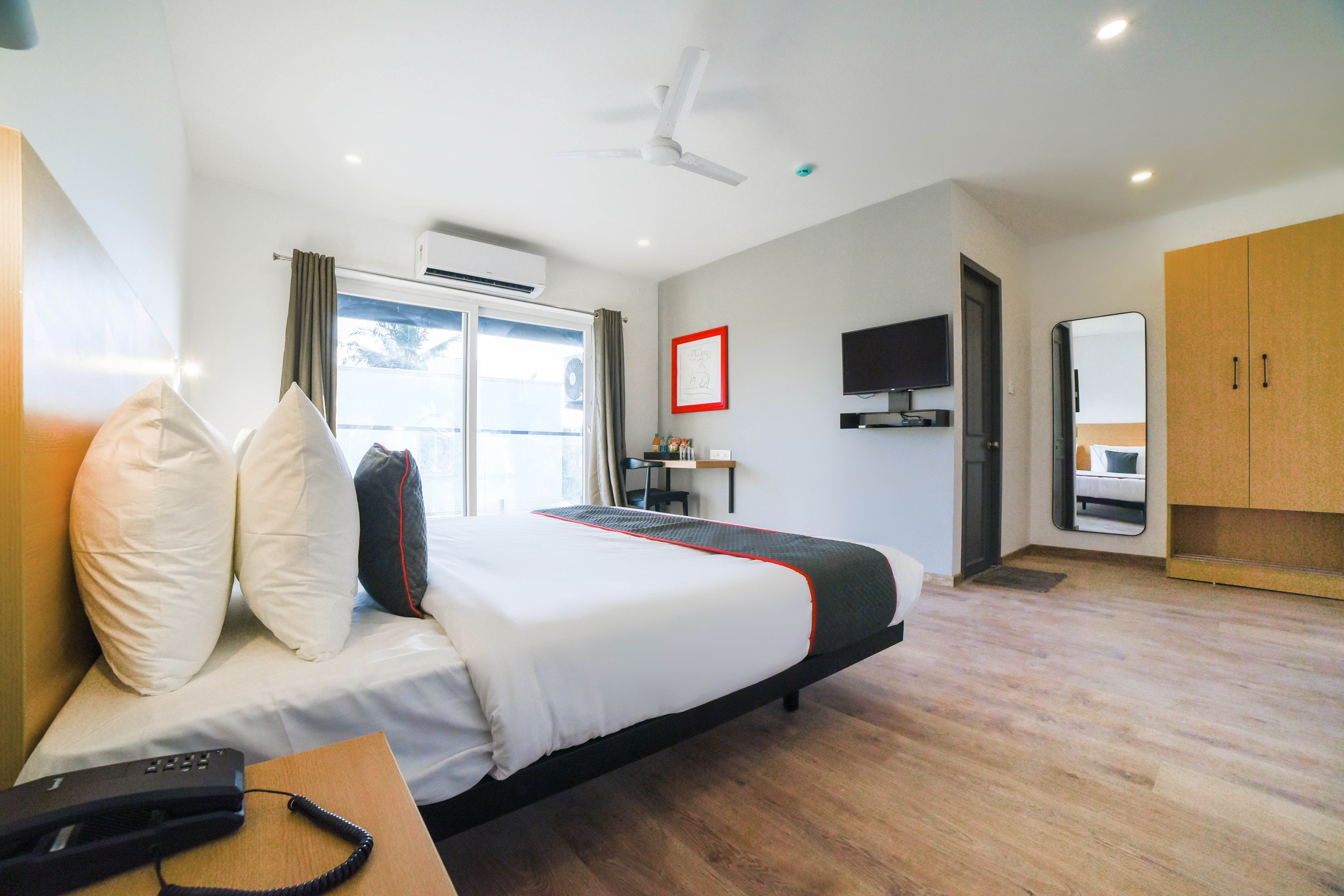 OYO Townhouse 211 Laguna Ecr, Chennai 4