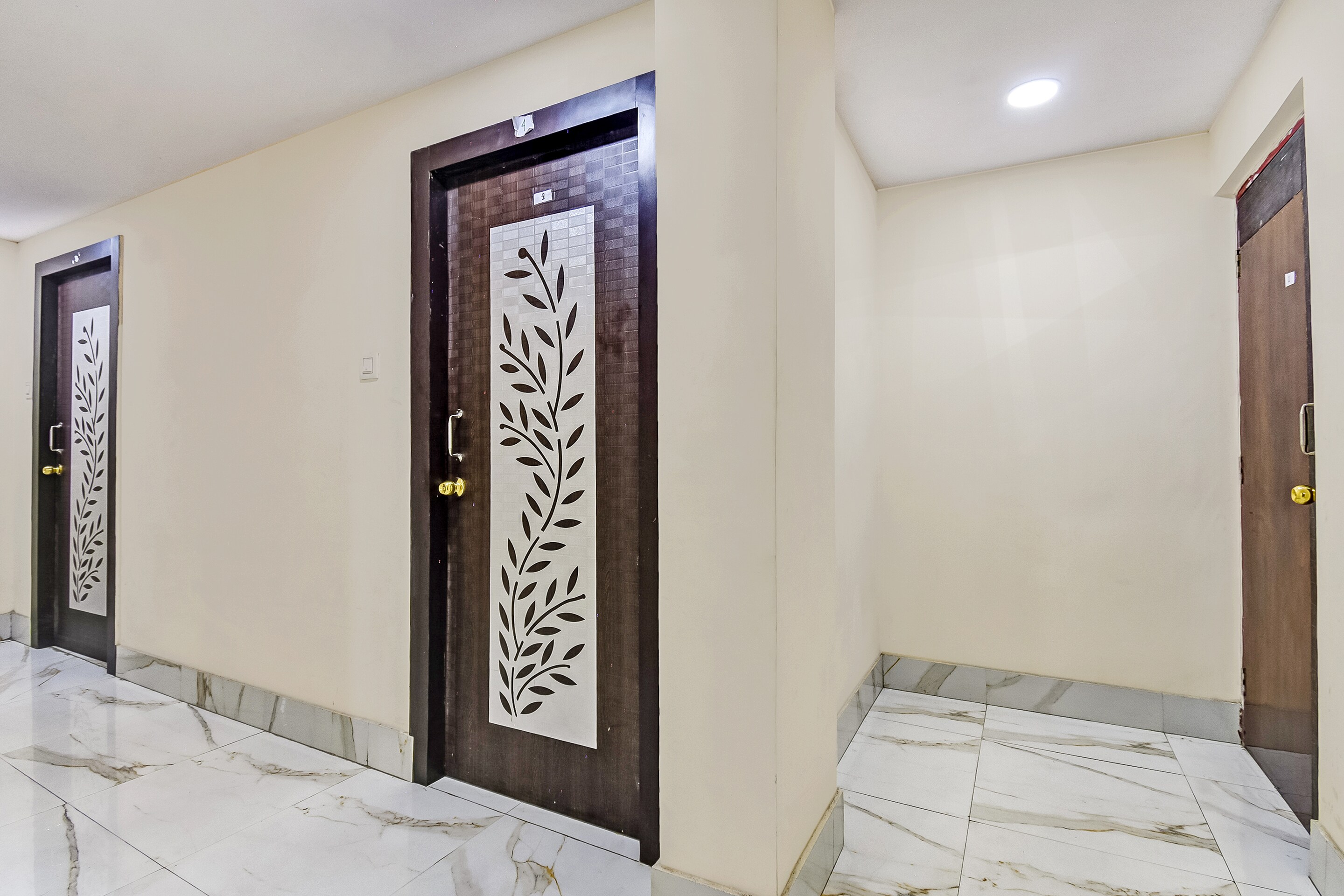 OYO Flagship 81363 Hotel Narayanan, Kolkata 5