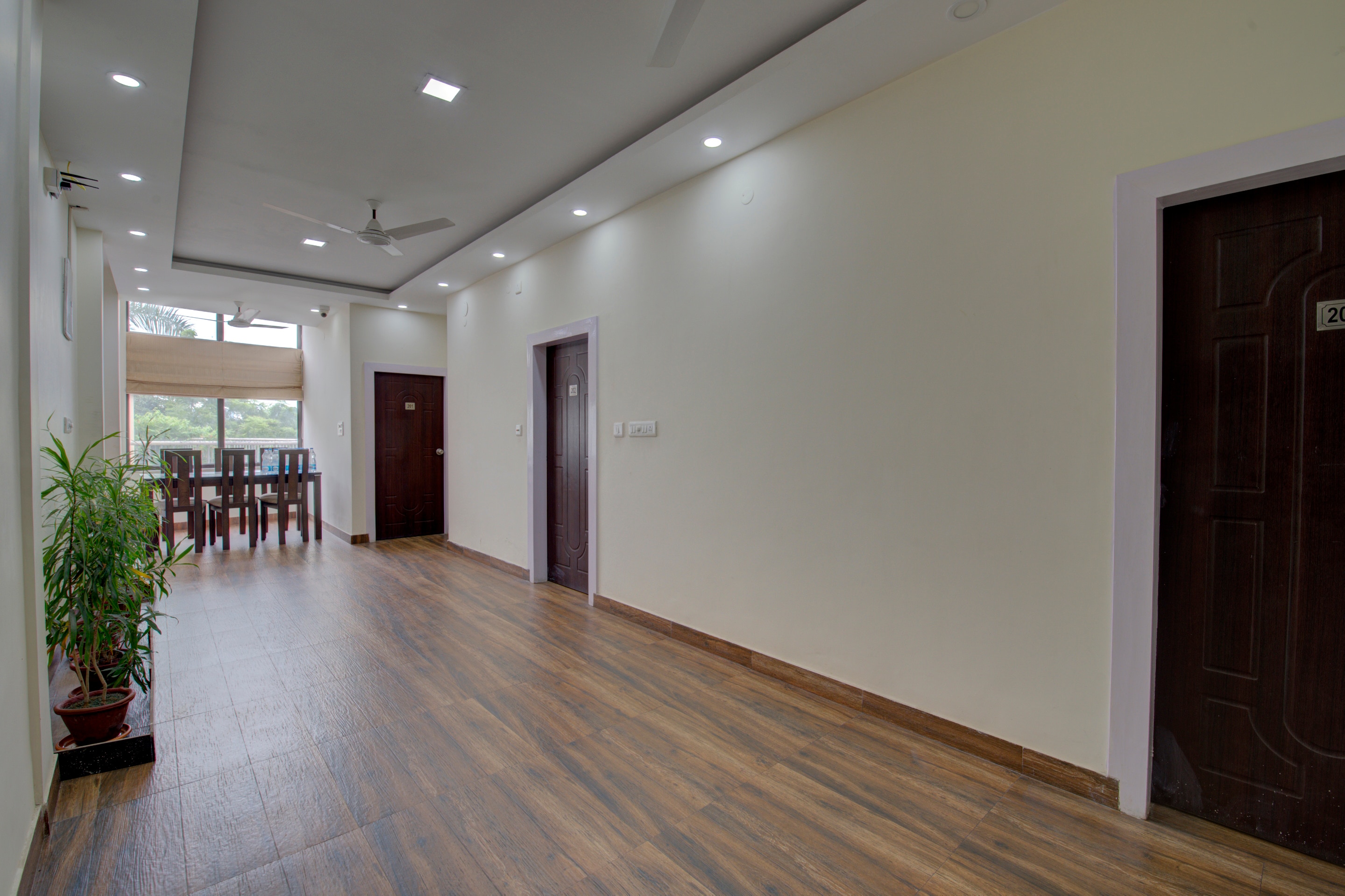 أو واي أو 24312 مابل ذا ريزيدنس, Kolkata 2