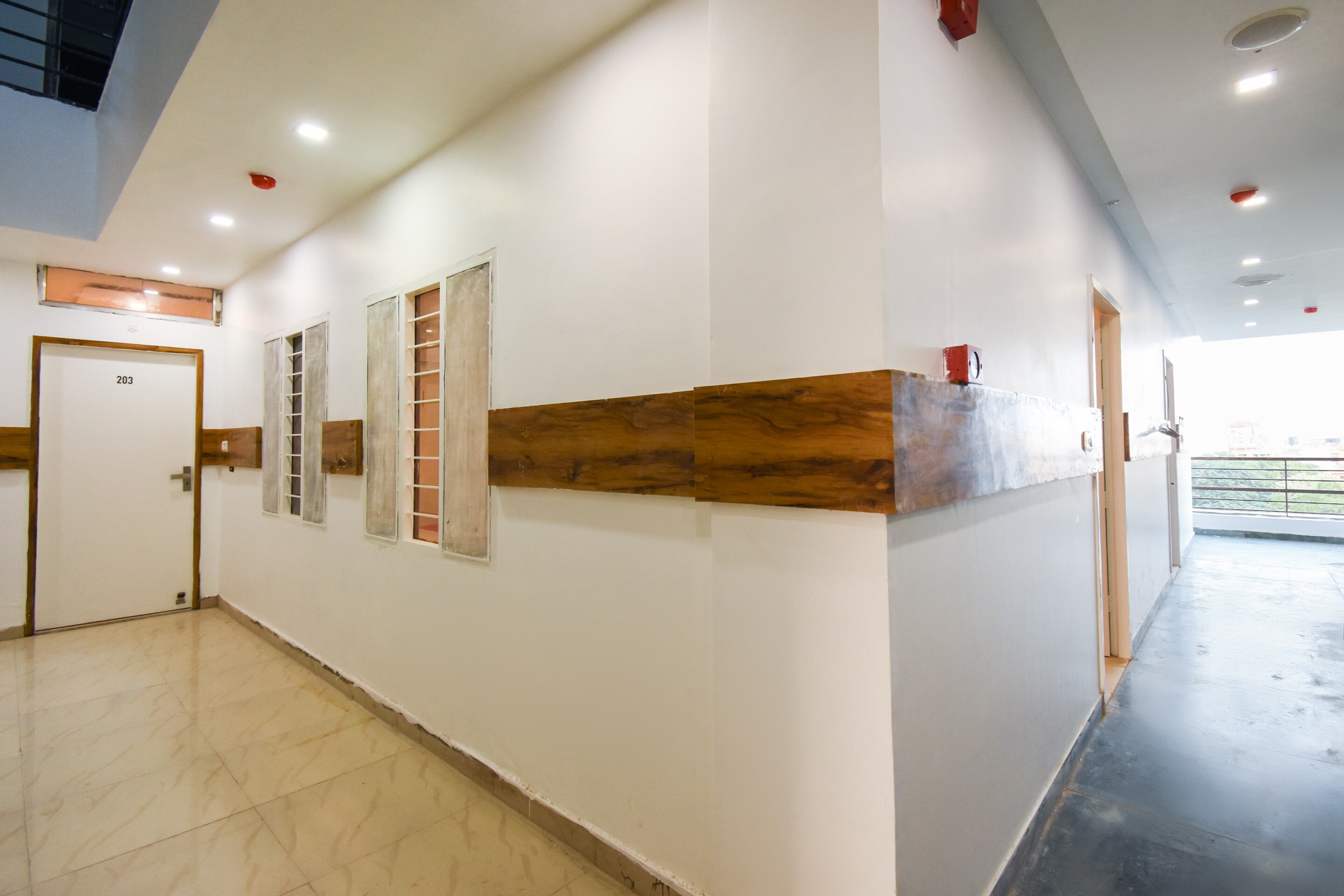 Capital O 28712 The Shivaay Hotel, Chandigarh 3