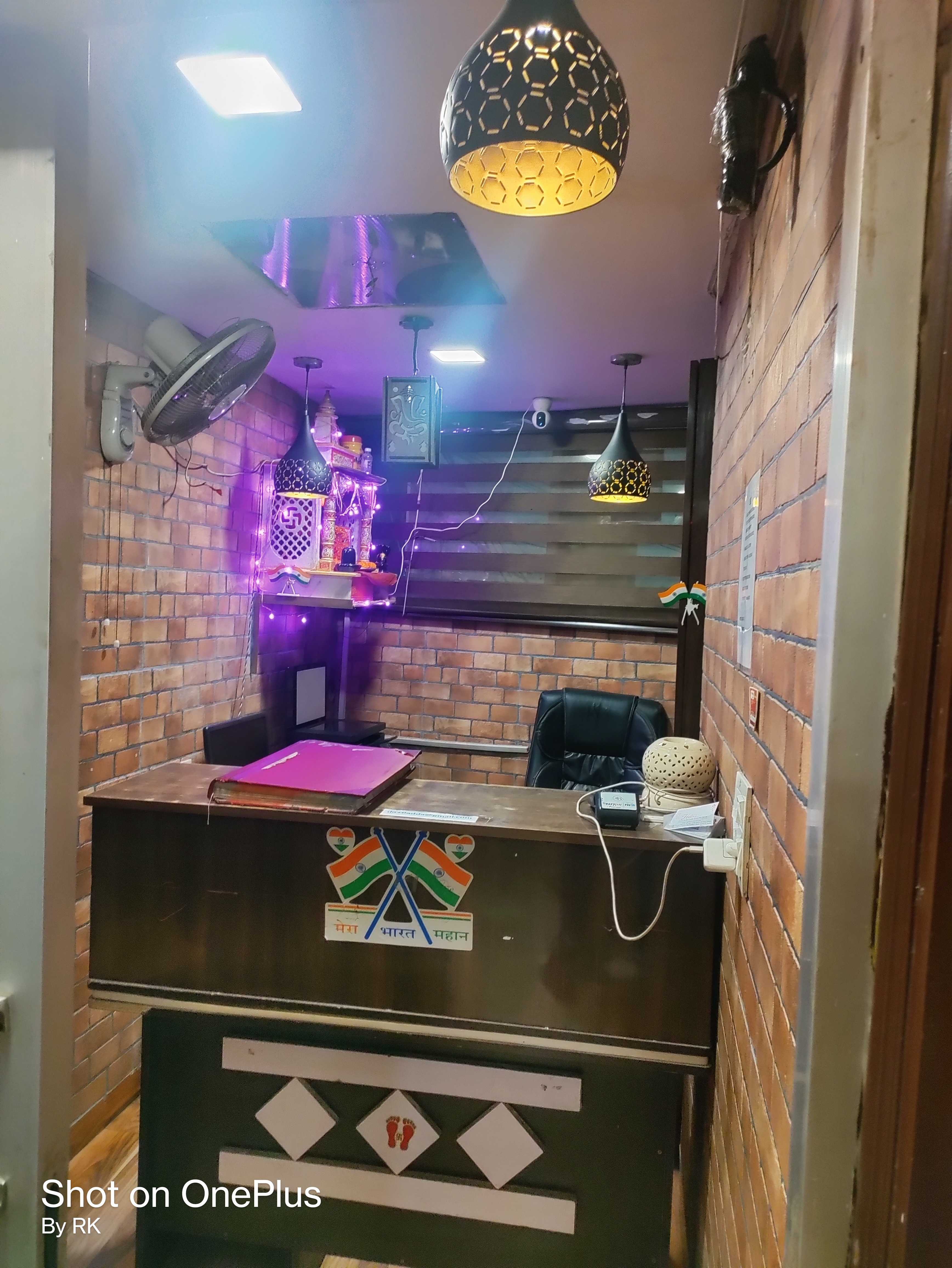 OYO Flagship 63338 Da Adda 18, Noida 2
